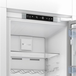 Встраиваемые холодильники Beko BCNA 306 E42SN