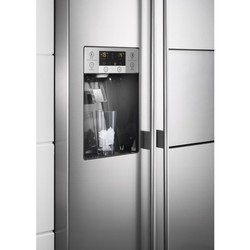 Холодильник Electrolux EAL 6142 BOX