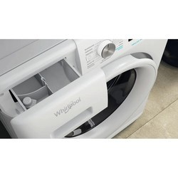 Стиральные машины Whirlpool FFB 7259 WV