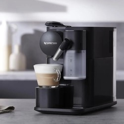 Кофеварки и кофемашины Nespresso Lattissima One EN510.B