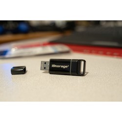 USB-флешки iStorage datAshur BT 32Gb