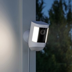 Камеры видеонаблюдения Ring Spotlight Cam Pro Plug-In