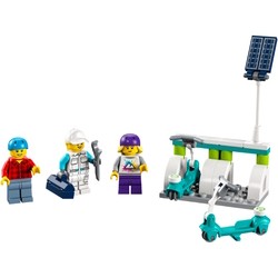 Конструкторы Lego Electric Scooters and Charging Dock 40526