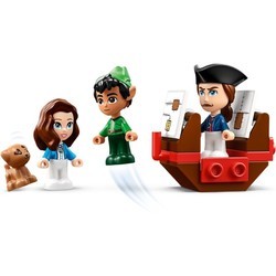 Конструкторы Lego Peter Pan and Wendys Storybook Adventure 43220