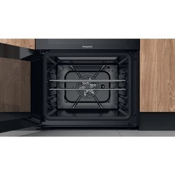 Плиты Hotpoint-Ariston HDM67V9CMB/UK