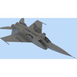 Сборные модели (моделирование) ICM MiG-25 RB (1:48)