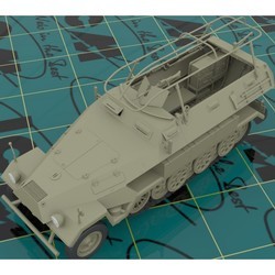 Сборные модели (моделирование) ICM Sd.Kfz.251/6 Ausf.A with Crew (1:35)