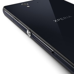 Мобильный телефон Sony Xperia Z (белый)