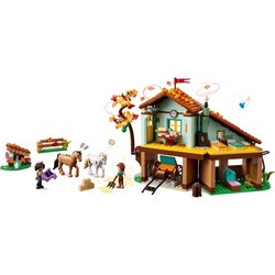 Конструкторы Lego Autumns Horse Stable 41745