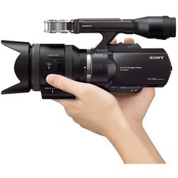 Видеокамера Sony NEX-VG30E