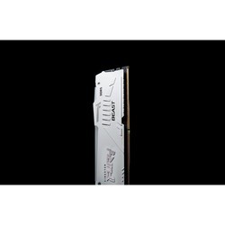 Оперативная память Kingston Fury Beast RGB DDR5 4x16Gb KF556C40BWAK4-64