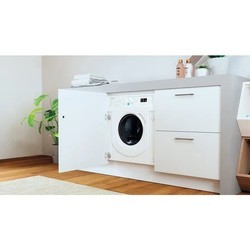 Встраиваемые стиральные машины Indesit BI WDIL 75125 UK N