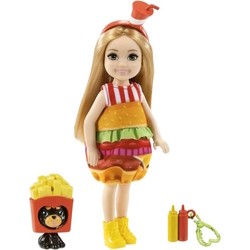 Куклы Barbie Chelsea Dress-Up In Burger Costume With Pet GRP69