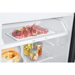 Холодильники Samsung BeSpoke RT42CB662012UA белый