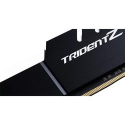 Оперативная память G.Skill Trident Z DDR4 4x8Gb F4-4000C18Q-32GTZKW