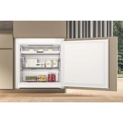 Встраиваемые холодильники Whirlpool WH SP70 T122