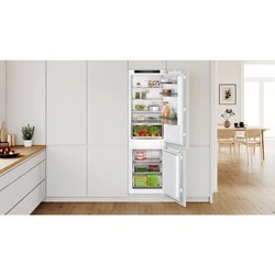 Встраиваемые холодильники Bosch KIN 86HFE0