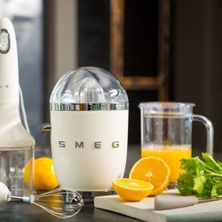 Соковыжималки Smeg CJF11