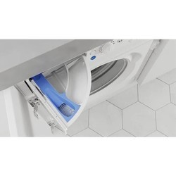 Встраиваемые стиральные машины Indesit BI WMIL 91485 UK