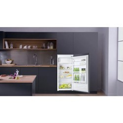 Встраиваемые холодильники Hotpoint-Ariston HSZ 12 A2D UK 1