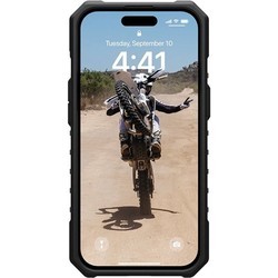 Чехлы для мобильных телефонов UAG Pathfinder with Magsafe for iPhone 15 (черный)