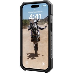 Чехлы для мобильных телефонов UAG Pathfinder with Magsafe for iPhone 15 (оливковый)