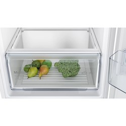 Встраиваемые холодильники Bosch KIV 86NSE0