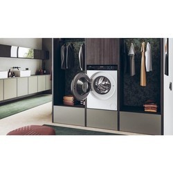 Стиральные машины Haier HW90-B14939-S белый