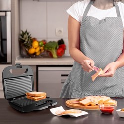 Тостеры, бутербродницы и вафельницы Black&Decker BXSA752E