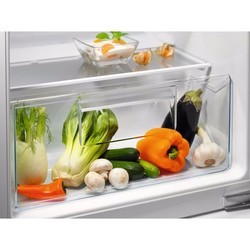 Встраиваемые холодильники Electrolux LFB 2AE88 S