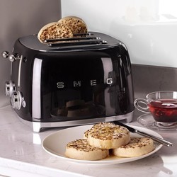 Тостеры, бутербродницы и вафельницы Smeg TSF03BLUS