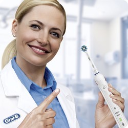 Электрические зубные щетки Oral-B Smart 4 4100S