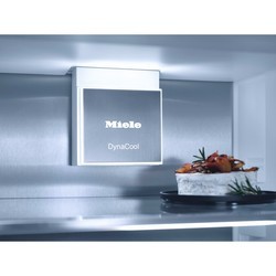 Встраиваемые холодильники Miele K 7763 E