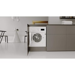 Встраиваемые стиральные машины Whirlpool BI WDWG 961485 UK