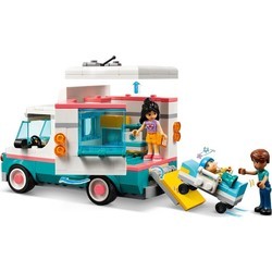 Конструкторы Lego Heartlake City Hospital Ambulance 42613