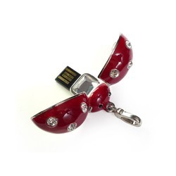 USB-флешка Qumo Charm Series Ladybird 8Gb