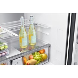 Холодильники Samsung Family Hub RF65DG9H0EB1 графит