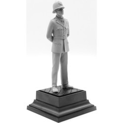 Сборные модели (моделирование) ICM British Policeman (1:16)