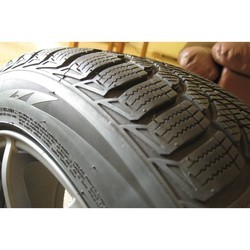 Шины Bridgestone Blizzak LM-32 215/60 R16 99H