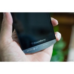 Мобильный телефон BlackBerry P9982 Porsche Design