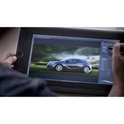 Графический планшет Wacom Cintiq Companion Hybrid