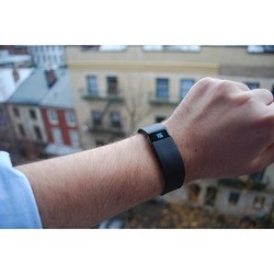Смарт часы и фитнес браслеты Fitbit Force