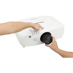 Проектор Panasonic PT-EW730ZLE