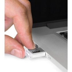 USB Flash (флешка) Leef Magnet