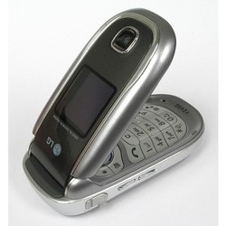 Мобильные телефоны LG F2400