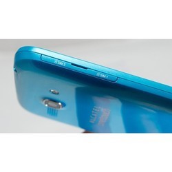 Мобильные телефоны Alcatel One Touch Pop C9 7047D