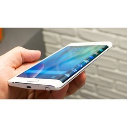 Мобильный телефон Samsung Galaxy Note Edge