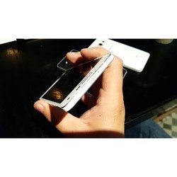 Мобильный телефон Samsung Galaxy A5 (белый)