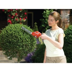 Кусторез Black&Decker GSL700