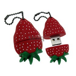 USB-флешки Uniq Klubnika 3.0 8Gb